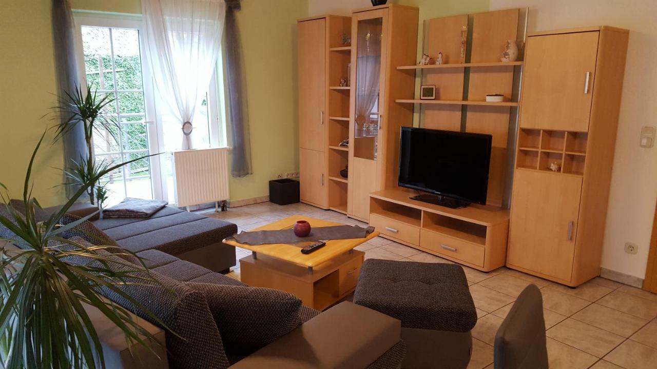 ZeitRaum Mandy In Brandy Apartment Waldsolms ภายนอก รูปภาพ