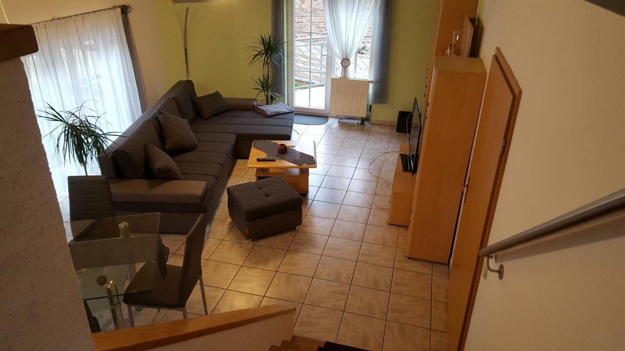 ZeitRaum Mandy In Brandy Apartment Waldsolms ภายนอก รูปภาพ